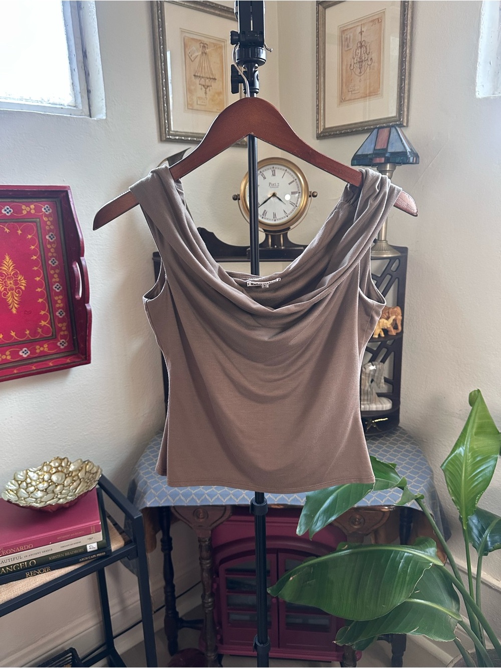 Reformation
Cello Knit Top Taupe - Picture 3 of 6
